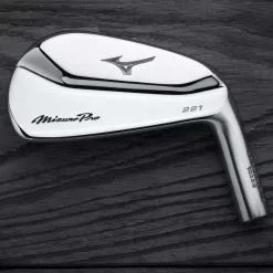 Mizuno Pro 221 Custom Fit Irons -Cheap Custom Fit Golf Clubs Store Mizuno Pro 221 Irons Lifestyle 5